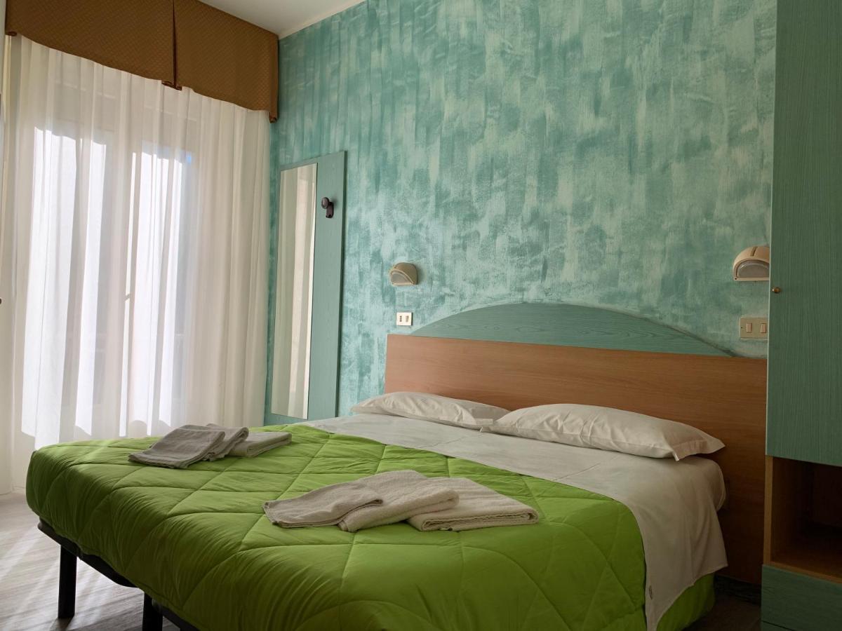 Hotel Palma Benessere ริมินี ภายนอก รูปภาพ