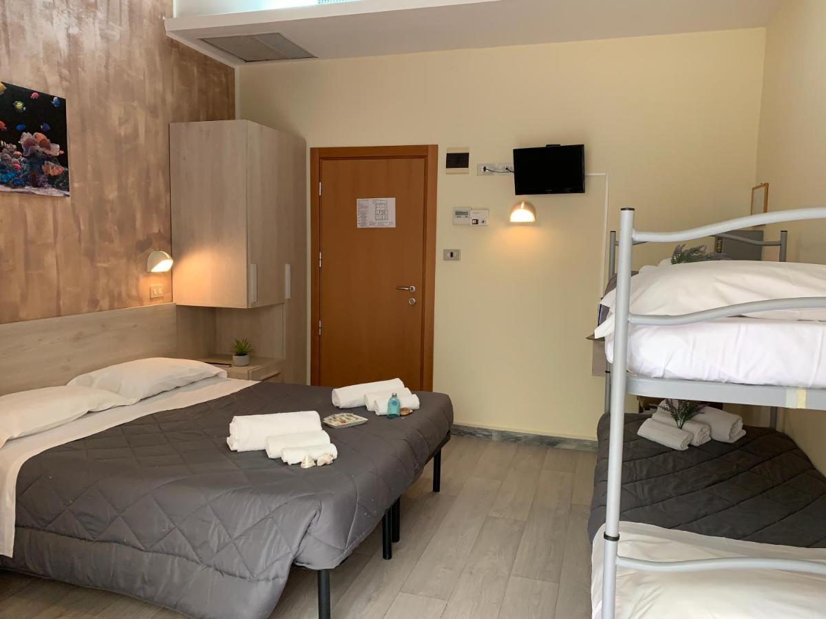 Hotel Palma Benessere ริมินี ภายนอก รูปภาพ