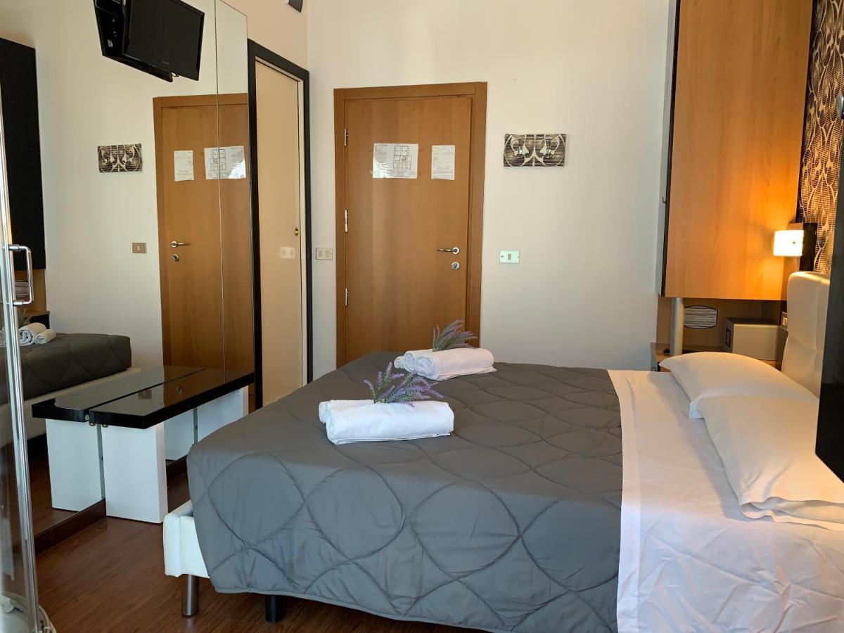 Hotel Palma Benessere ริมินี ภายนอก รูปภาพ
