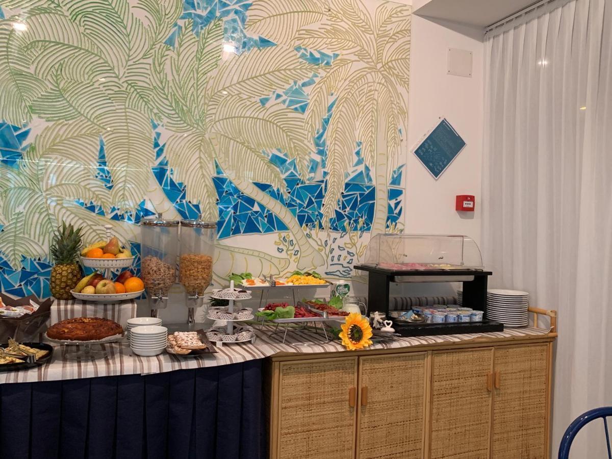 Hotel Palma Benessere ริมินี ภายนอก รูปภาพ